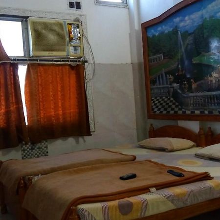 Amber Plaza Hotell Chittorgarh Exteriör bild